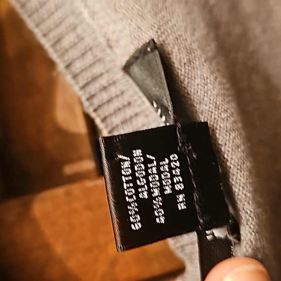 August Silk Heritage gray cardigan - Picture 5 of 6